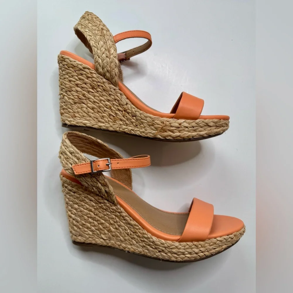 DV by Dolce Vita Coral Wedge Sandals Size 8